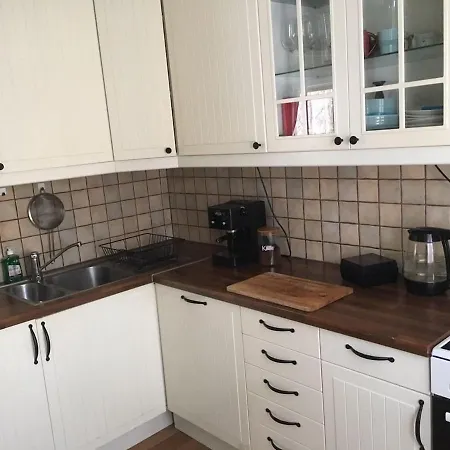 Hyggelig Vertikaldelt Bolig I Rolige Omgivelser Bjornvandet
