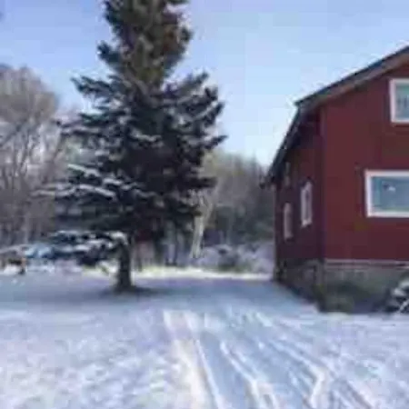 Hyggelig Vertikaldelt Bolig I Rolige Omgivelser Holiday home